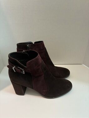 Women’s Suede Ankle Boots in Dark Maroon